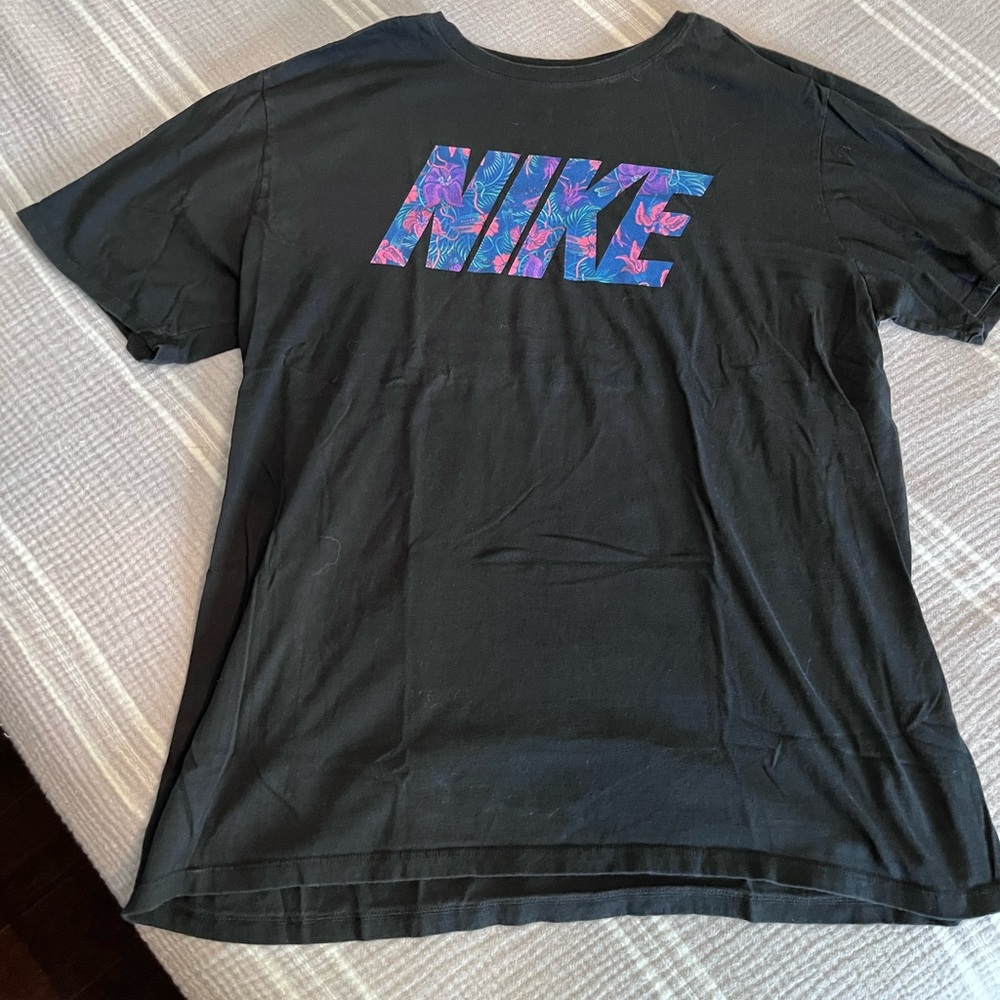 Nike Dri-fit floral t-shirt